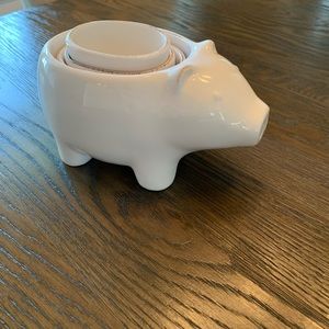 Tag Market Pig Measuring Cups (Set of 4)
